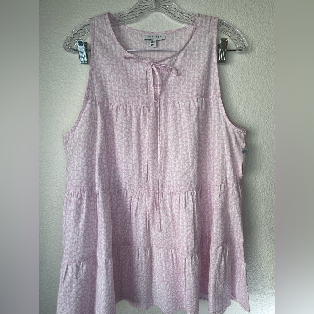 RUFFLE SPIT NECK SLEEVELESS TOP / TOPSHOP